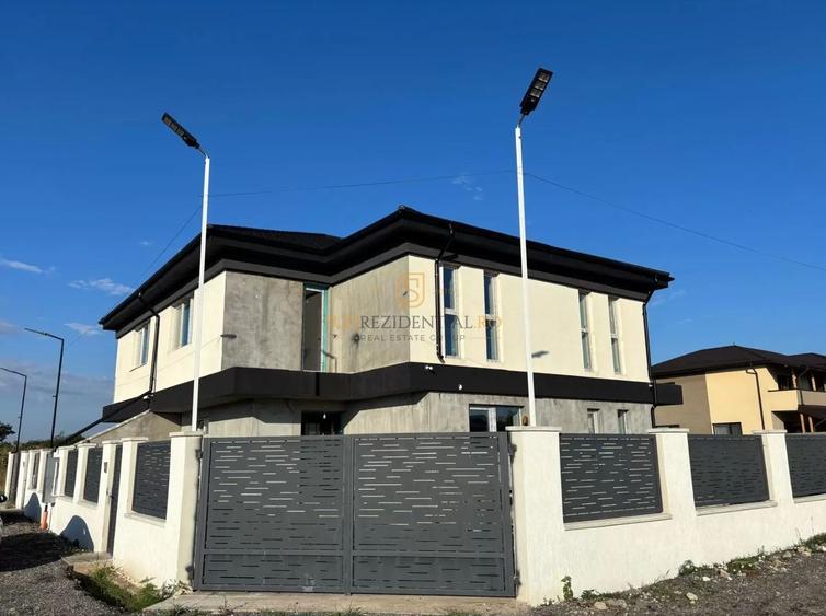 Vila tip duplex, 250 mp teren, Comuna Berceni, Str. Vasile Goldis - 1