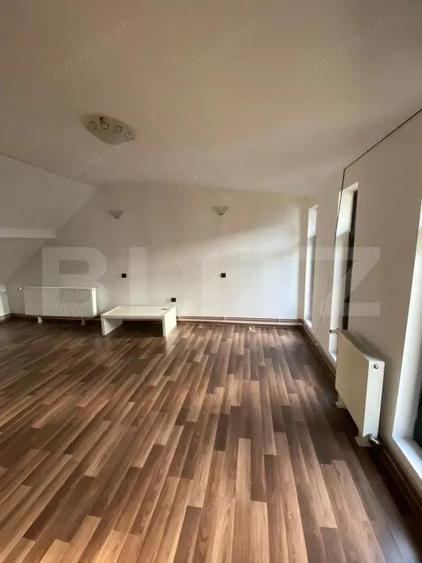 Casa mare, in Centrul Vechi din Deva - 10 camere, ideal locuin?a + investi?ie - 1