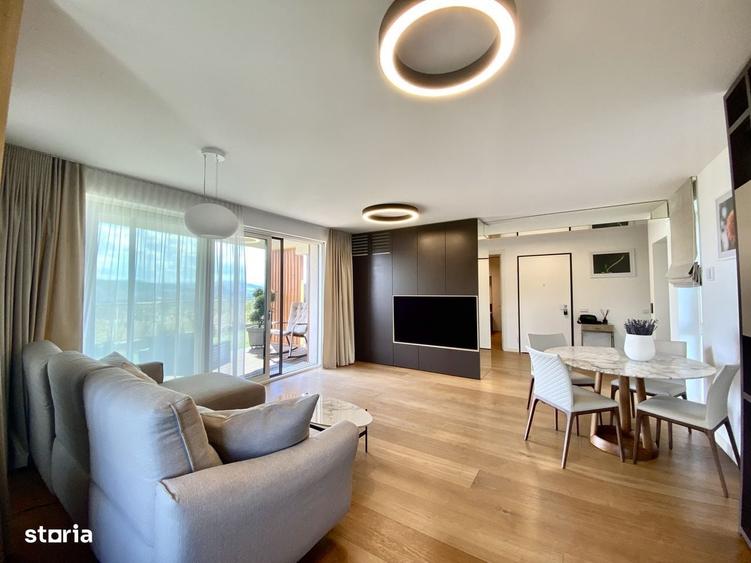 Apartament cu 3 camere semidecomandat în Ciupercenii Noi