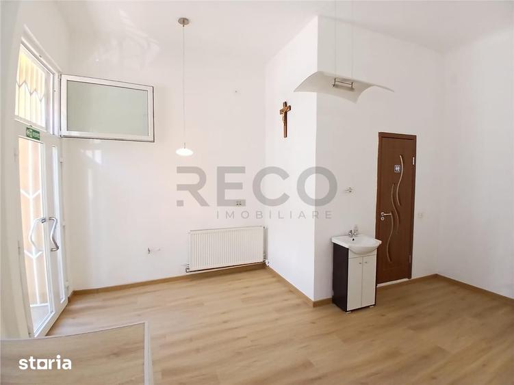 Spațiu comercial, de 25 mp, în Central