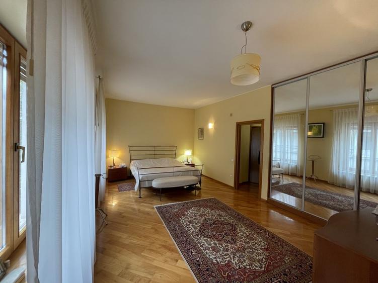 Dorobanti Capitale - STRADA ROMA - 21