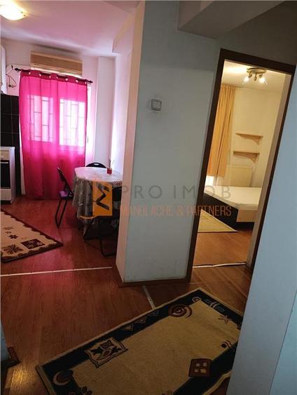 Garsoniera cf 1 decomandata zona Centru - 1