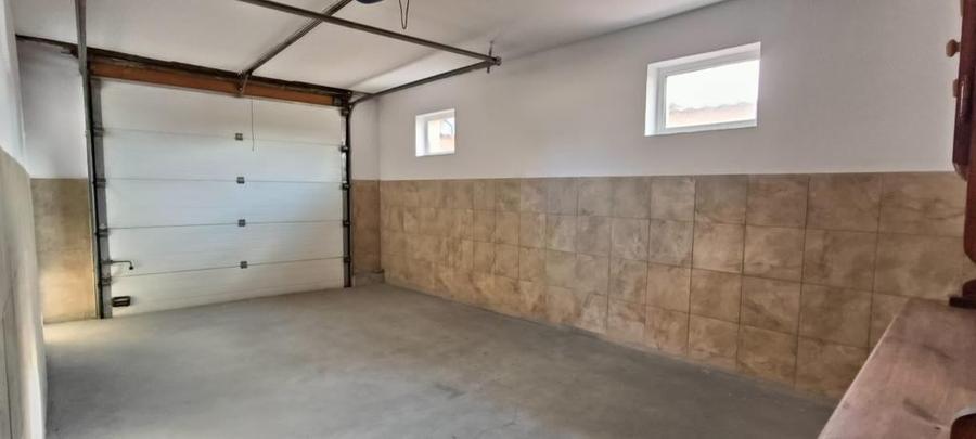 Vand casa cu teren de 900 mp in Harman - 5