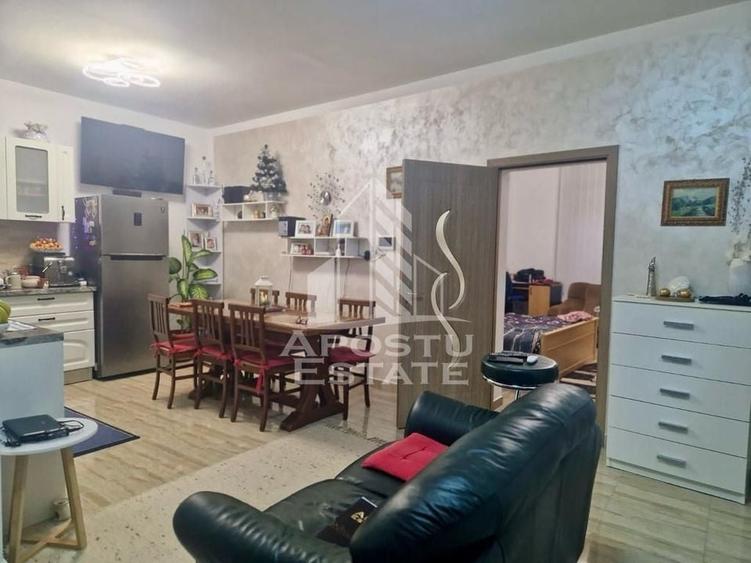 Casa cu 4 camere, , centrală proprie ,zona Parneava - 4