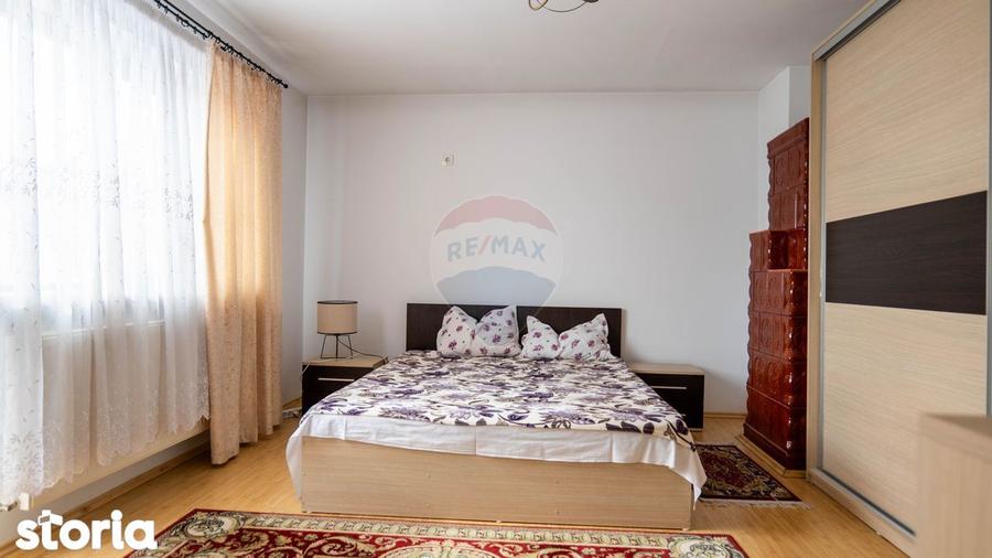 Casa / Vila cu 5 camere de vanzare - 8
