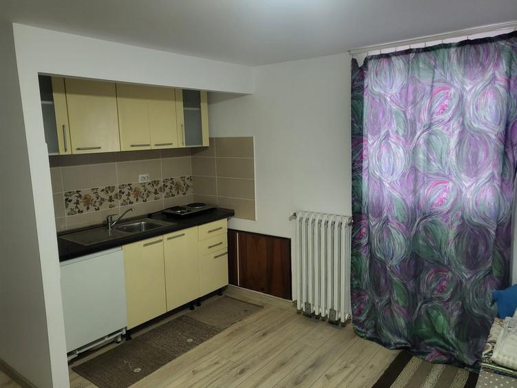 Inchiriez garsoniera - 4