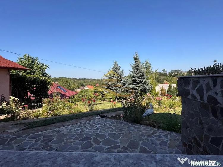 Casă cu 5 camere cu Teren 760 Mp în Măgura