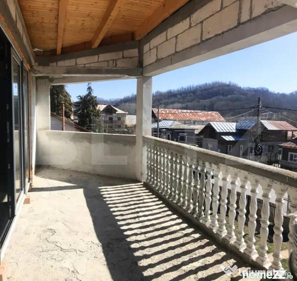Casă cu 2 camere cu Teren 3050 Mp în Bezdead