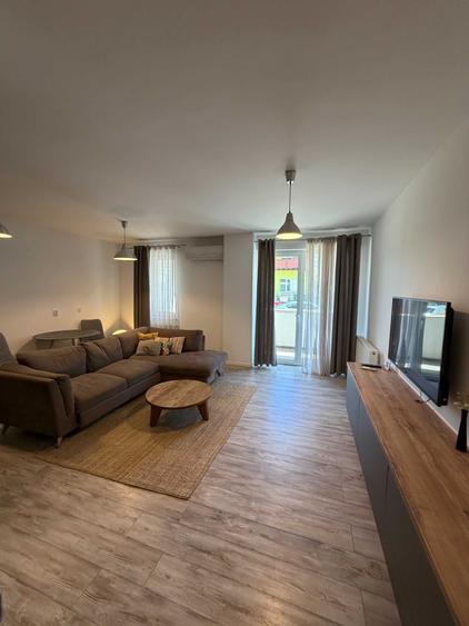 Apartament cu 2 camere decomandat în Mărăști