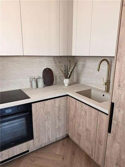 Apartament cu 3 camere decomandat în Unirii