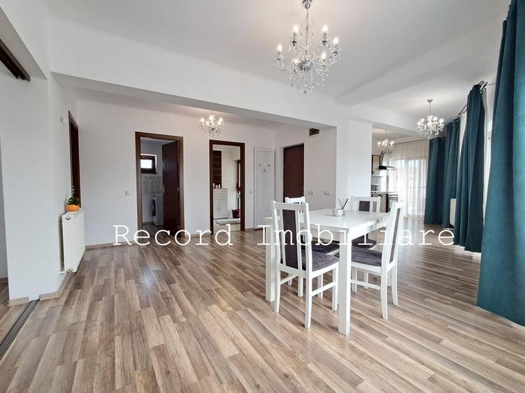 Apartament cu 3 camere semidecomandat în Bună Ziua
