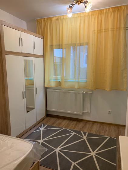 Apartament cu 3 camere decomandat în Dacia