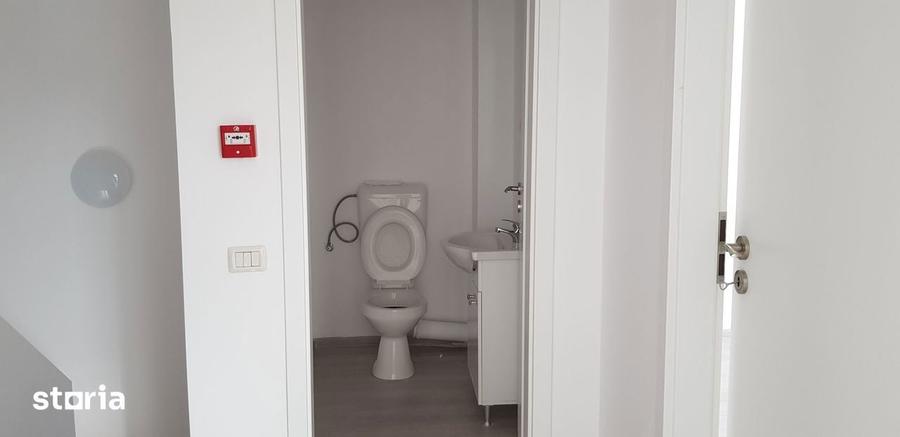 Spațiu comercial, de 406 mp, în Clinceni
