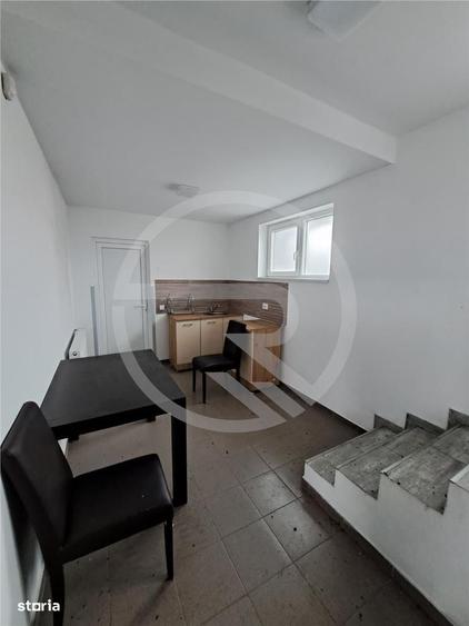Spațiu comercial, de 110 mp, în Rădaia