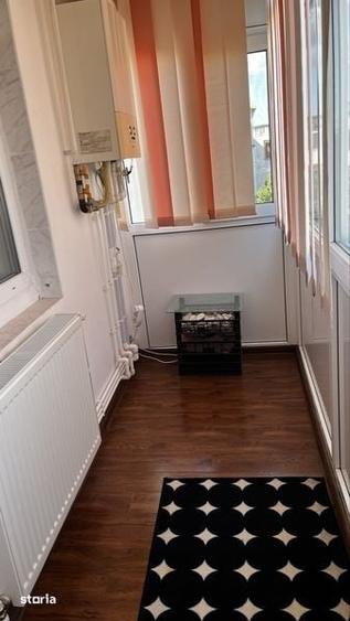Apartament cu 2 camere semidecomandat în Broșteni