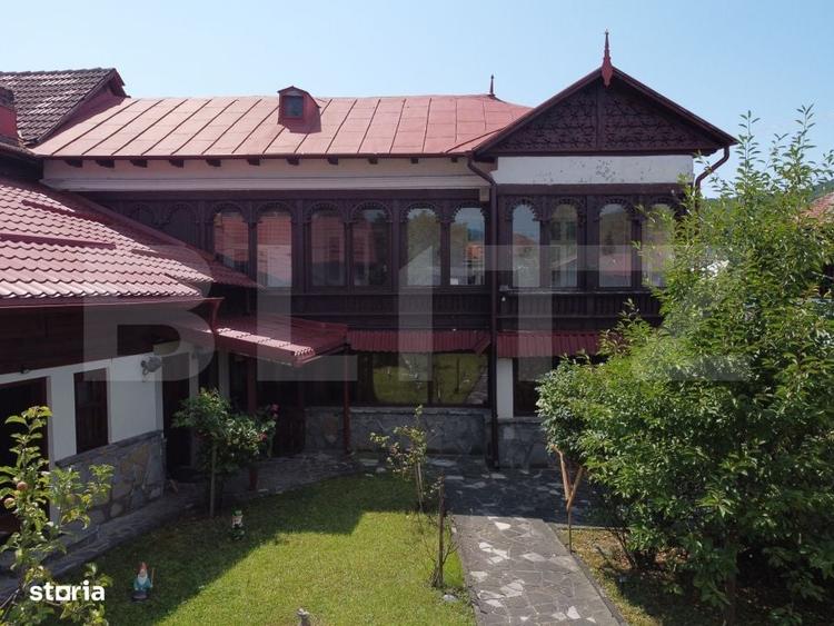 Casă cu 4 camere decomandat în Pietroșița