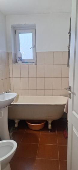 Inchiriez ap 2 camere langa Ramada 300 euro - 7