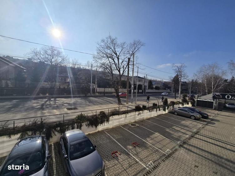 Spațiu comercial, de 100 mp, în Bucium
