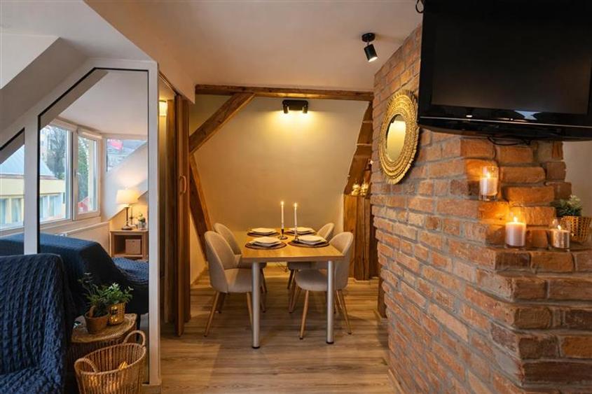 Apartament rustic chic, 3 camere, Centrul Istoric, 98 mp, parcare - 1