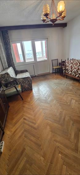 Apartament 2 camere decomandat  - Zona Lipovei - 5
