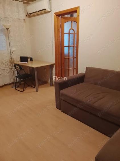 Proprietar Vand Apartament cu 2 camere semidecomandat in Calea Sagului Proprietar Vand Apartament cu 2 camere semidecomandat in Calea Sagului