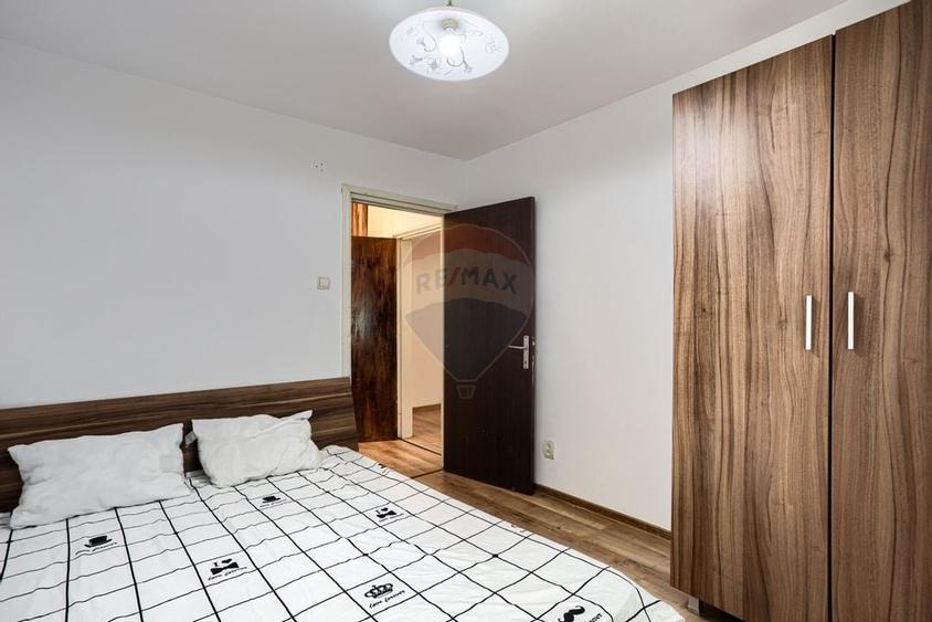 Apartament cu 2 camere de închiriat, etajul 2, Calea Romanilor - 8