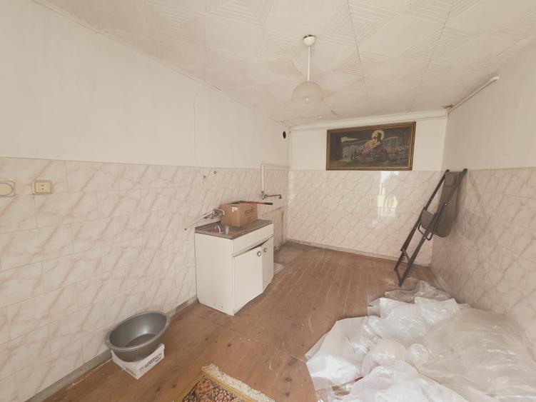 Vand casa saseasca 4 camere cu teren generos 1900mp - 16