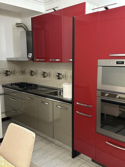 Inchiriez APARTAMENT (blocul de la Raiffaisen Bank). Curat, modern, utilat, bloc nou. - 4