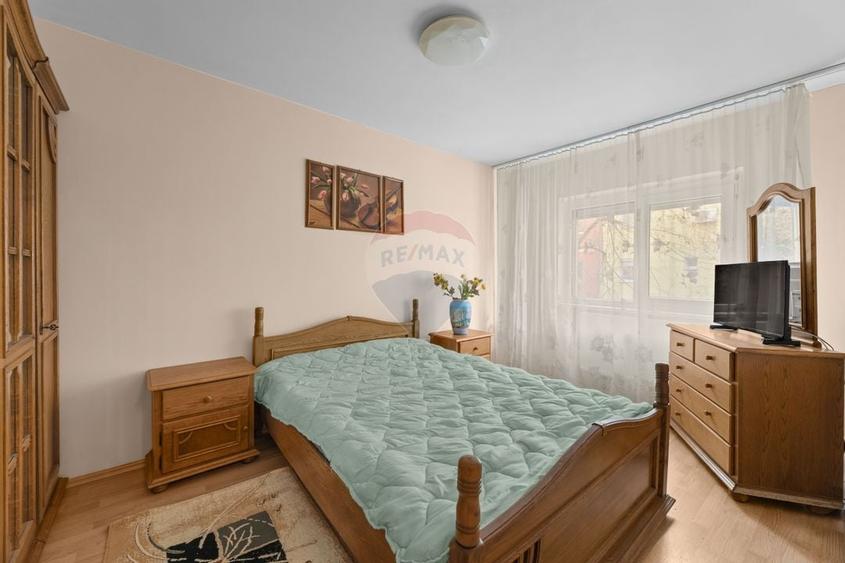 Apartament cu 2 camere de închiriat în zona Micalaca - 3
