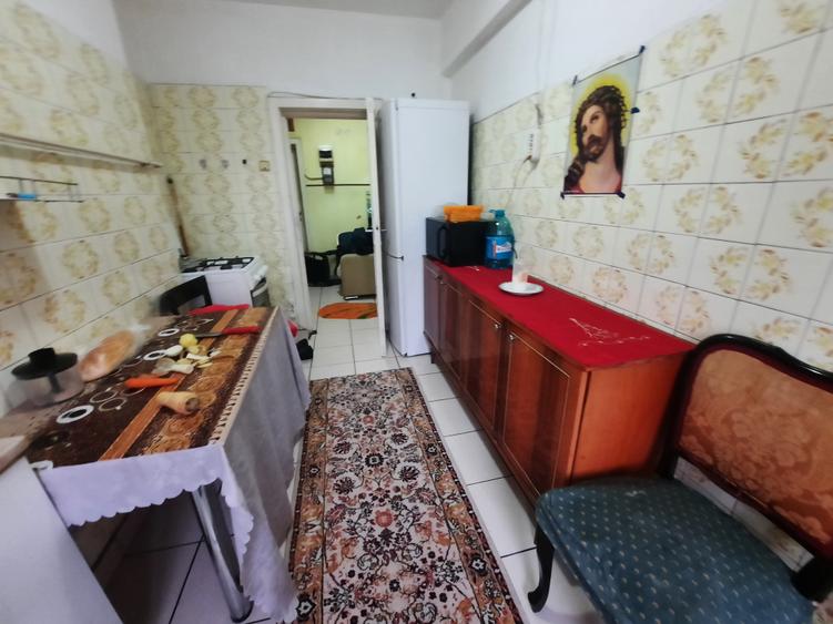 VANZARE 2 CAM COLENTINA STRADA - 11