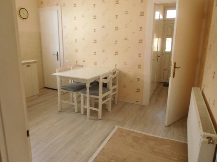 apartament in casa, zona centrala - 7