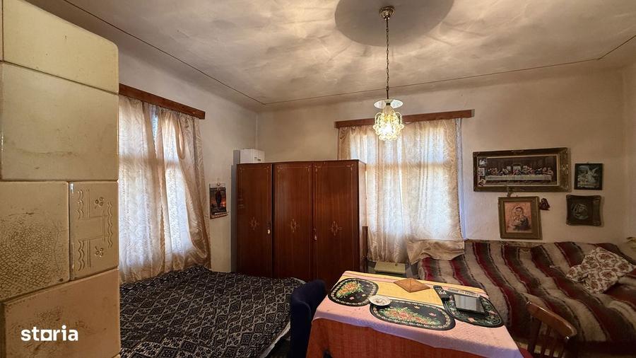 Casa veche ?i teren 373 mp , zona buna in Campulung Moldovenesc - 3