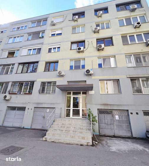 Apartament 3 camere+garaj- zona 1 Mai - 2
