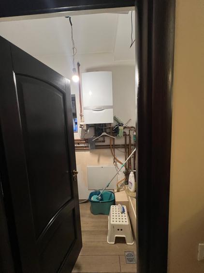 Vanzare Casa/Villa 6 camere 3 bai 3 wc -uri Dobroiesti 0% Comision - 46