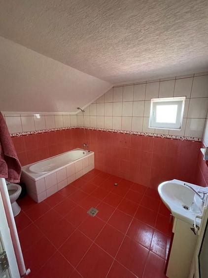 Casa de vanzare complet mobilata - 2