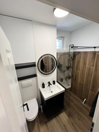 Apartament cu 2 camere decomandat în Torontalului