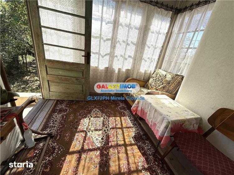 Casă cu 3 camere cu Teren 1200 Mp în Central