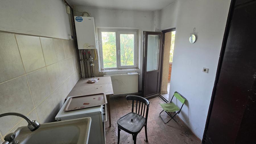 Calea Rahovei. Sector 5. Bloc 1986 | Etaj 3/4 | Centrală proprie - 7