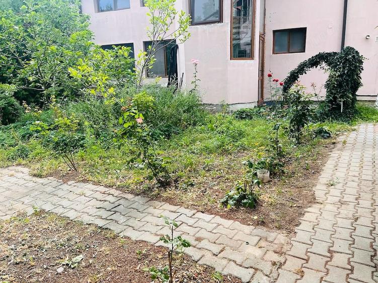 Casă cu 1 camere cu Teren 600 Mp în Brestei
