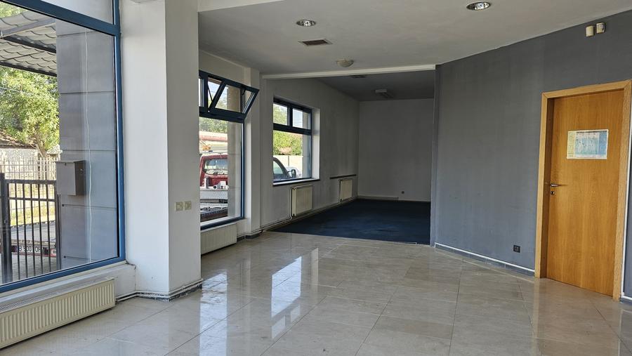 Spațiu comercial cu birouri de inchiriat 200 mp cu vad stradal - 4
