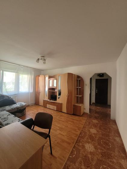 INCHIRIEZ APARTAMENT 3 CAMERE,ETAJ 2 ZONA CALEA DIMBRAVII - 4