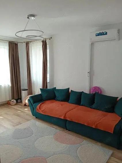 Apartament 3 camere, decomandate, zona Tractorul. - 1