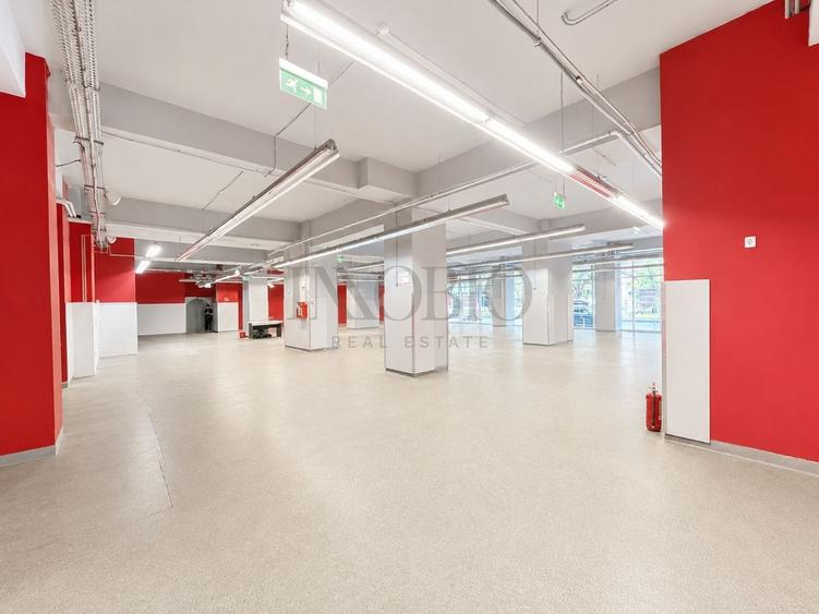 Spațiu comercial, de 638.78997802734 mp, în Grivița