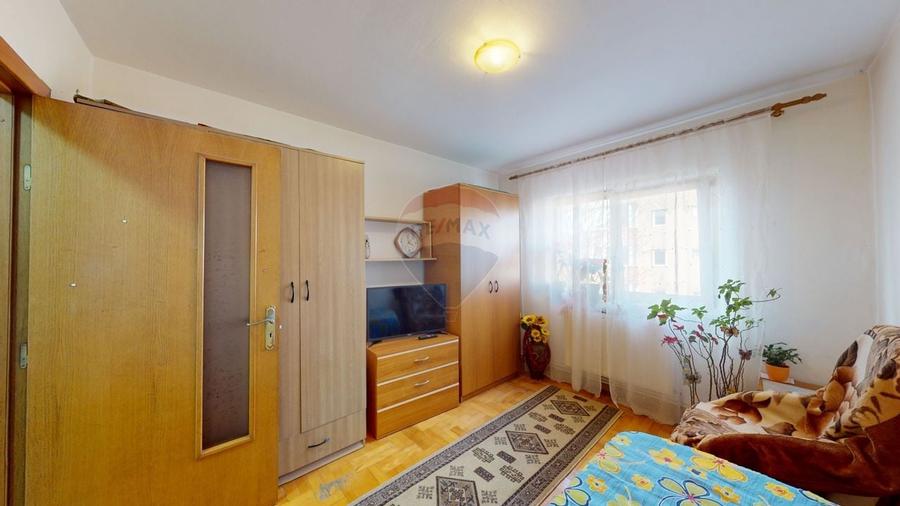 Apartament 3 camere, 2 băi, 2 parcări de vânzare zona Avantgarden 2 - 20