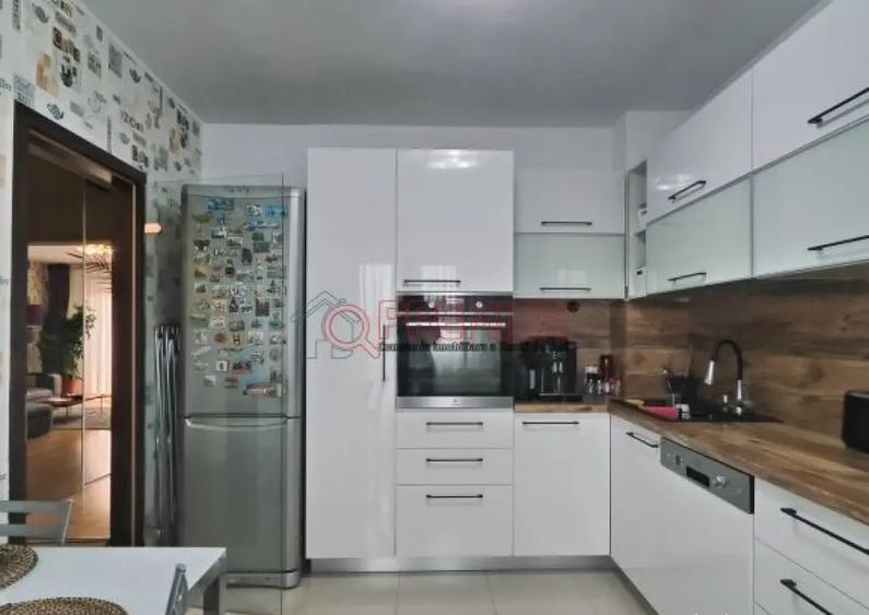 EROII REVOLUTIEI - Metrou - 3 camere - 10