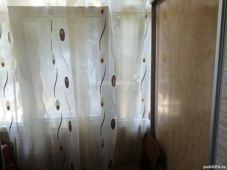Inchiriez apartament 2 nedecomandat Inchiriez apartament 2 nedecomandat