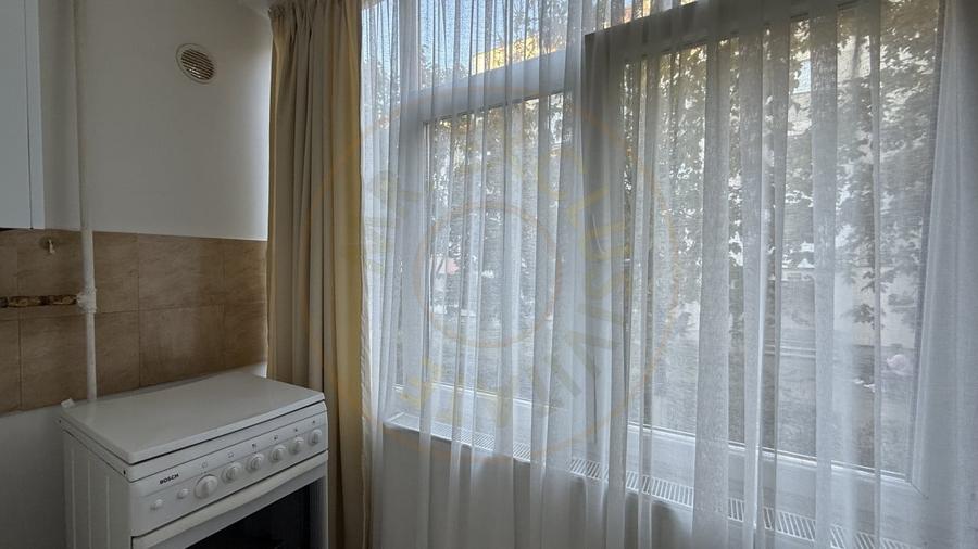 Garsoniera decomandata Pitesti -Gavana! - 5