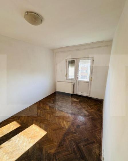 Apartament cu 3 camere, Micalaca - 1