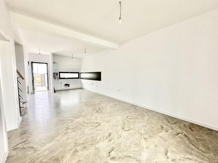 Duplex pe parter cu 3 camere si 2 bai - Mosnita Noua - 5