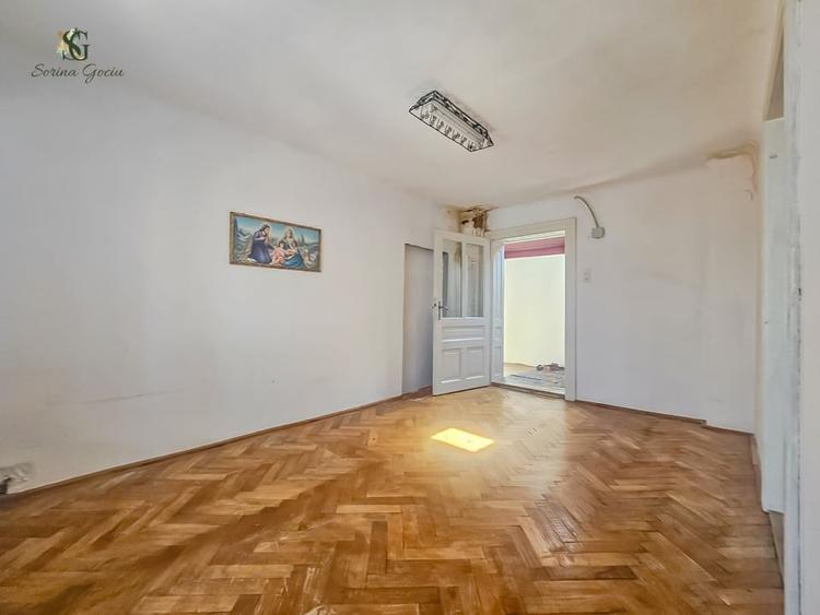 De vanzare Apartament cu 3 camere in casa, Centrul Vechi, Brașov - 1
